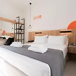 Sandom מלון 3*