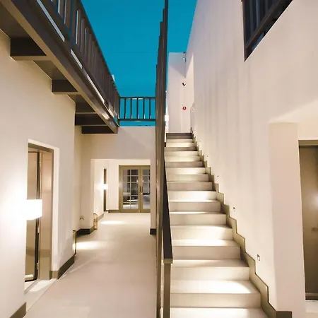 Sandom 3* Parikia (Paros)