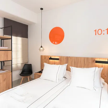 Sandom 3* Parikia (Paros)