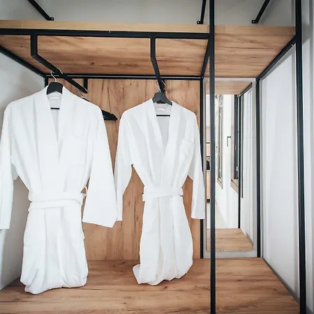 Sandom Parikia (Paros)