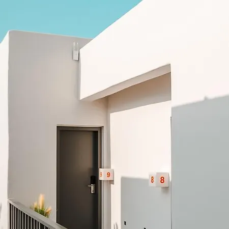 Sandom 3* Parikia (Paros)