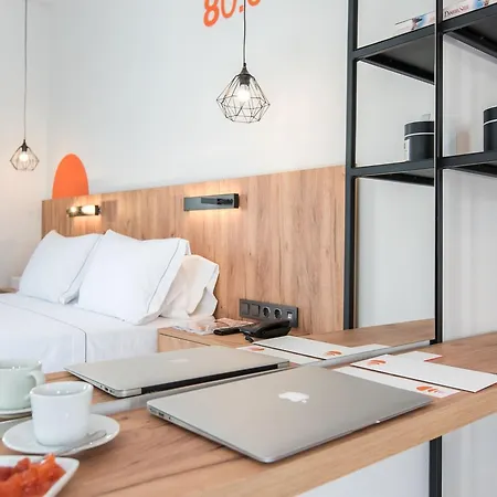 Hotel Sandom 3*