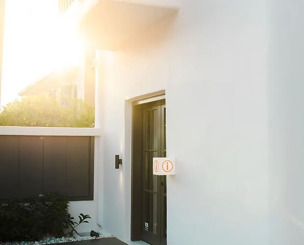 Ξενοδοχείο Sandom